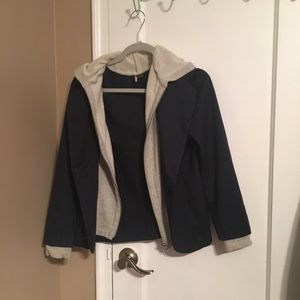 Sweatshirt layered blazer